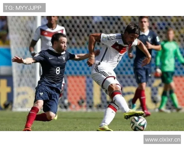 全球足球盛事:聚焦世界足坛顶尖赛事与传奇球员的辉煌瞬间